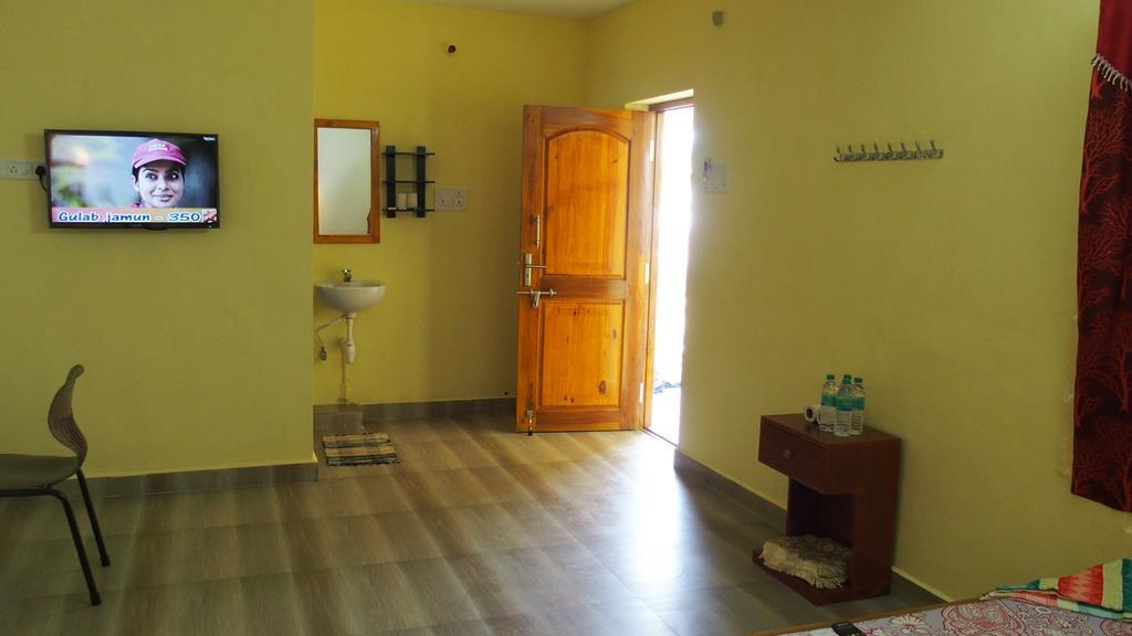 Silver Moon Guest House มหาพลีปุรัม ภายนอก รูปภาพ
